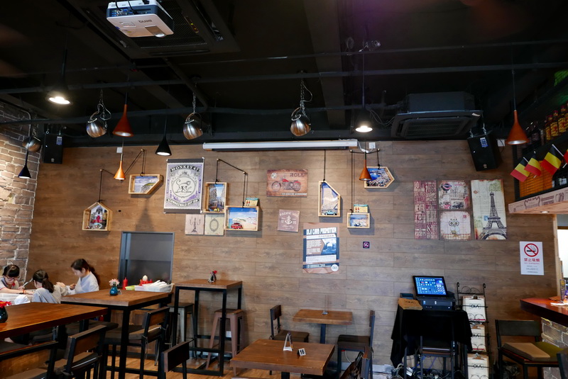 OLA 酒吧及餐厅——OLA 酒吧及餐厅与庄闲和游戏MG+DXR扩声系统