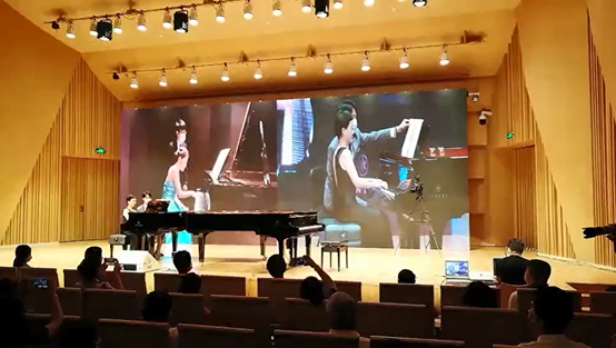 活动报道 | “科技助力，跨越时空”，小鹿纯子携手刘明康共享中日音乐盛宴